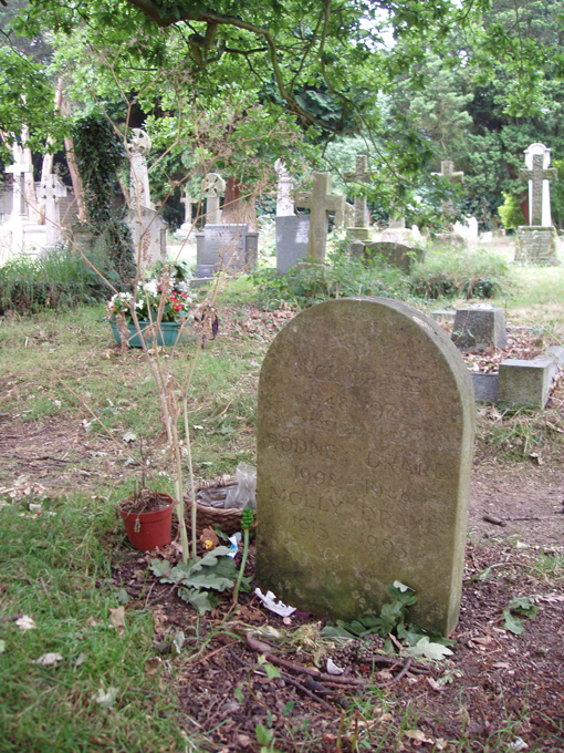 La tombe de Nick Drake à Tanworth-in-Arden