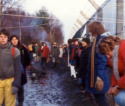 Le campement de Greenham Common le 12 décembre 1982. 