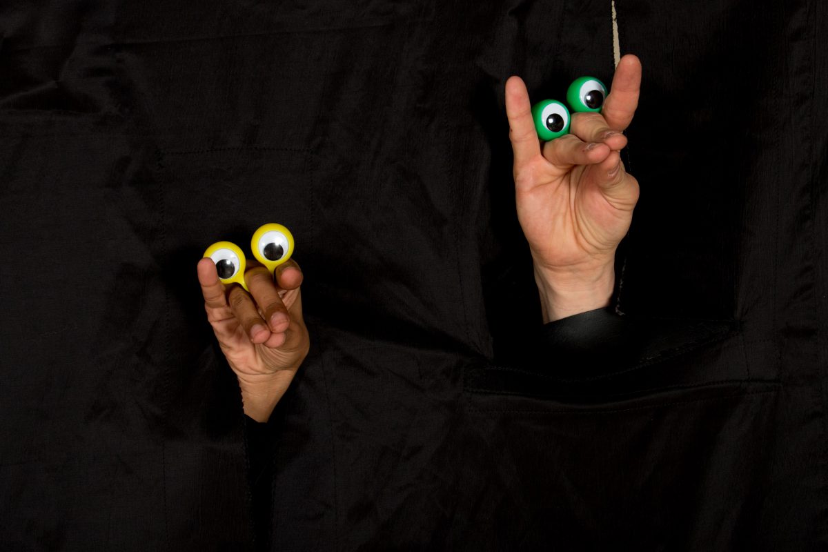 Marionettes - extrait du spectacle Billy, deux pieds sur terre de la compagnie Insolite Fabriq