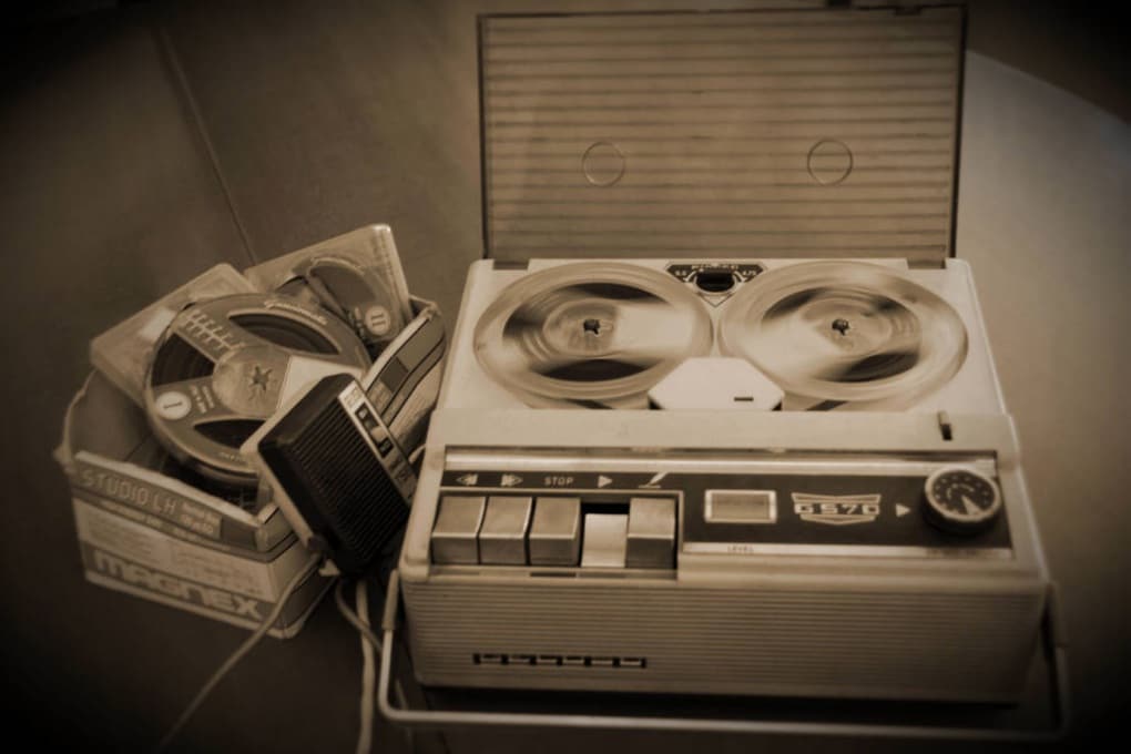 Backmasking rétrolalie musicale L'influx