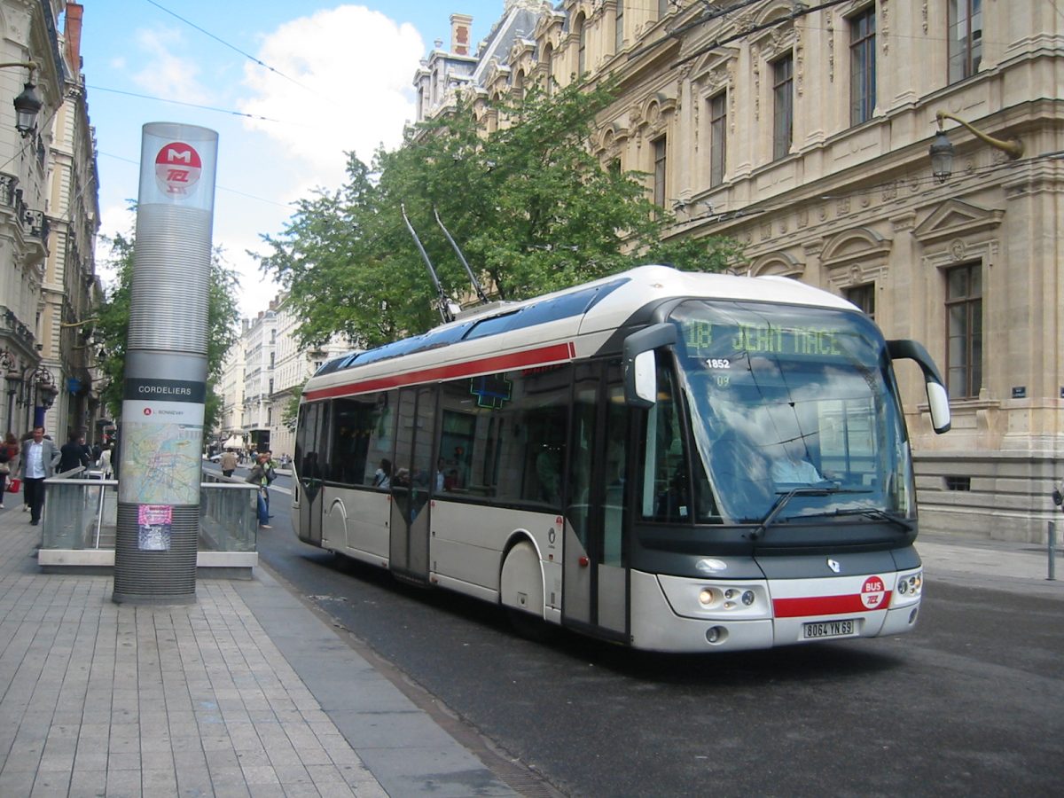 Lyon, capitale du trolleybus L'influx
